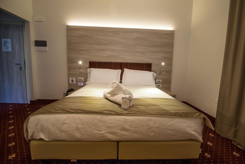 Hotel Perlage Florence สกันดิชชี ภายนอก รูปภาพ