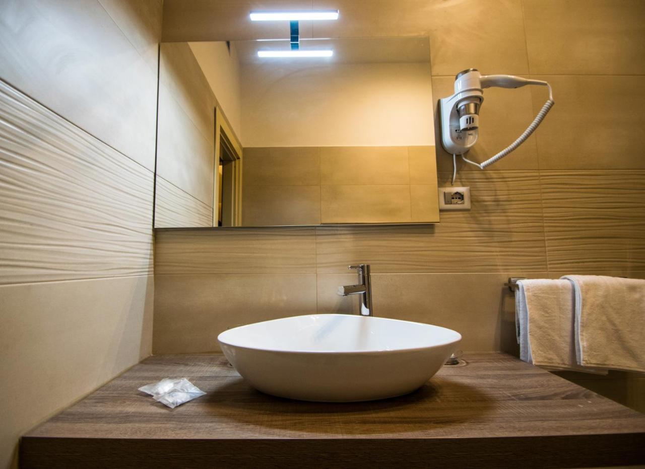 Hotel Perlage Florence สกันดิชชี ภายนอก รูปภาพ